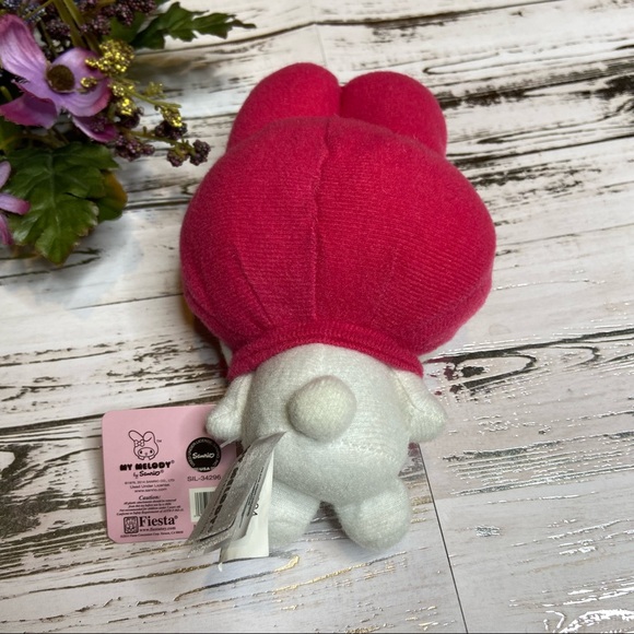 My Melody by Sanrio Plushie Stuffed Animal EUC - Picture 7 of 9